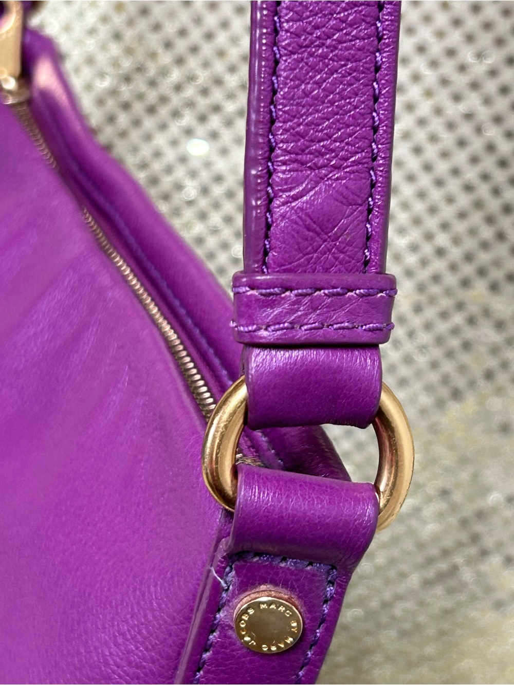 Marc by Marc Jacobs Purple Leather Crossbody Bag Approximately 10 x 9.5 - Picture 8 of 15